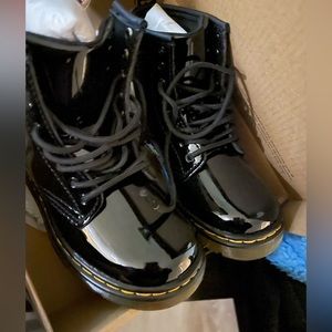 Brand new dr martins size 9c